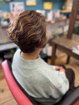 ハウオリ(hau'oli) 白髪ぼかしハイライト