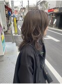 トレンドのセミロングハッシュカット