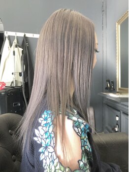 ヴァーヴヘアーファウンデーション(Verve Hair Foundation)の写真/マンツーマン施術だから、あなたのお悩みも気軽に相談できる☆お悩みを解消しながら理想のスタイルを実現。