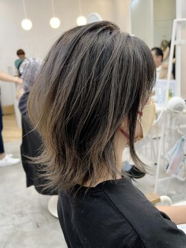 コンティロミー(CONTI ROMMY.) くびれウルフ細めハイライト☆ヘーゼルグレージュ20代~50代