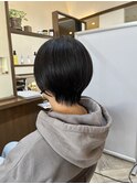 首元すっきり丸みショート