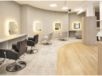 ゼロヘアーハナレ(zerohair HANARE)の写真/洗練された空間と高い技術で、大人女性から圧倒的な支持◎贅沢なサロンタイムをお過ごしください。