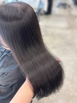 アリュウル 表参道(ALLURE) グレージュ／アッシュカラー/ブルージュ　佐藤