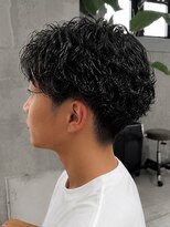 キリ 逗子(kiri)&nbsp;逗子葉山シャドウパーマメンズパーマスペインカール波巻き眉R181