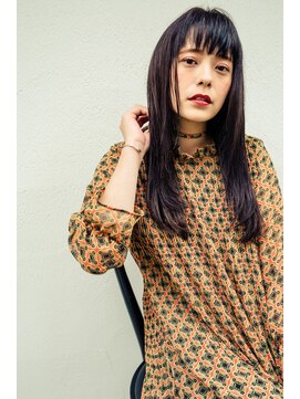ページボーイ美容室 ナチュラルに艶めく黒髪ストレート