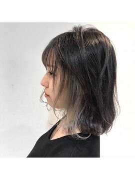 ジーナ(XENA) ハイインナーカラー