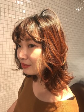 プレゼンス ネイヴィ(PRESENCE NAVY) セミロング/オレンジポップ/ボブウルフ/ボブレイヤー