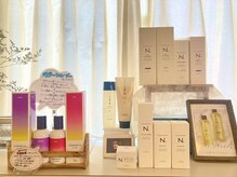 KMRの雰囲気（カラーの色持ちを重視した商品や年代にあわせたヘアケア商品）