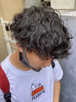 エリマ 調布(elima)&nbsp;スパイラルパーマツーブロックメンズマッシュメンズヘア