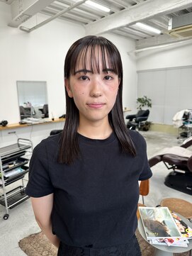 フィル(fil) ミディアム／グレージュ