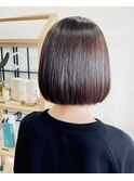 酸性ストレートボブ［DecoL.伊東］