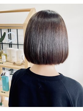 デコル(DecoL.) 酸性ストレートボブ［DecoL.伊東］