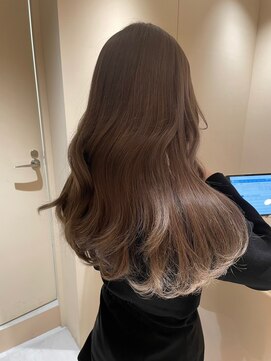 ヘアサロン ガリカ 表参道(hair salon Gallica) 【Ayu。】ブリーチなしダブルカラー色っぽい艶髪ミルキーグレー
