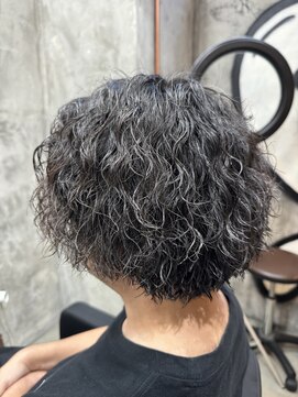 カーニー 上野(kearny) ツイストスパイラルパーマスパイラルパーマメンズ波巻きパーマ