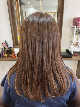 グリーン(Green) 明るめカラーリタッチ