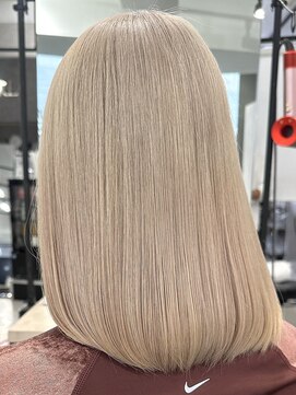 ロウル 渋谷(LOWRL) ホワイトミルクティー/ケアブリーチ