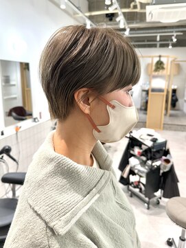 ヴァーグバイトリ(vague by tori) フォギーグレージュ×マッシュショート