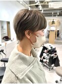 フォギーグレージュ×マッシュショート