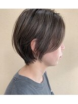 セレスト なんば店(CELESTE)&nbsp;グレージュにハイライトの大人かわいいショートスタイル