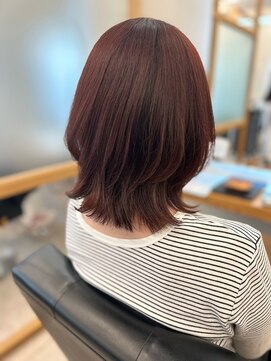 リュクスバトーバイトリコ 船橋南口店(Luxe BATEAU by tricot) ラズベリーベージュ