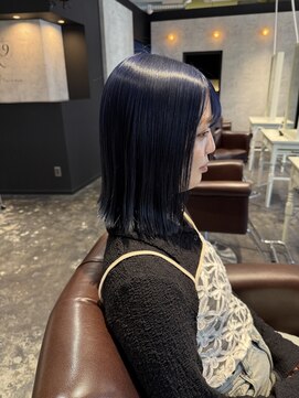 ナイン(N INE.) ディープブルー