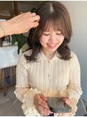 オリーブベージュ