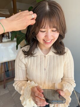 美容室 アイディー i-dee オリーブベージュ