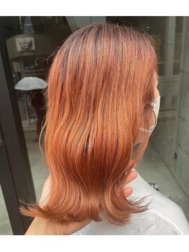 ガーデン ジングウマエ(GARDEN jingumae) アプリコットオレンジカラー