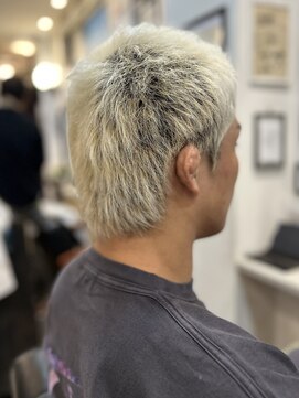 サロン ハナノ(Salon Hanano) ホワイトカラー短髪メンズカットハイトーンブリーチオンカラー