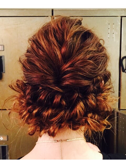 結婚式にオススメなヘアアレンジ サエキ