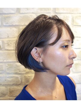 シャル 八王子(shalu) ショートボブ、インナーカラー(ブルー)