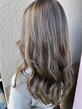 ギルマ(Girma) ナチュラルハイライト