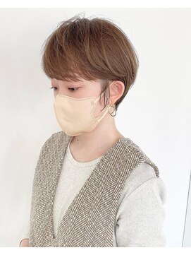 ジーニー 横浜(giinii) 高畑充希さん風ショートヘア_ベージュカラー【横浜】渋谷良太