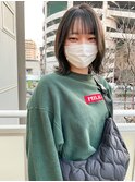 外ハネのカーキ系カラー