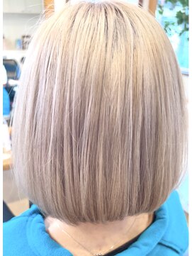 ココモ(cocomo) ブリーチ2回ホワイトブリーチ