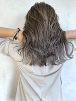 イリ 心斎橋(ili)&nbsp;グレージュカラー