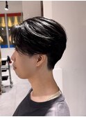 曲がる縮毛矯正 センターパート 韓国ヘア men's 刈り上げ