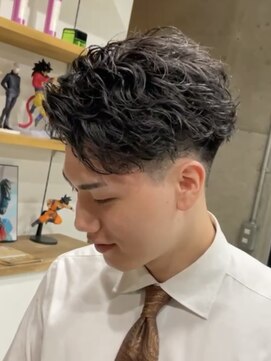 イーラ(era) スパイラルパーマハーフバック