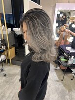 ノエ 心斎橋(Noe)&nbsp;バレイヤージュ♪ホワイトシルバー♪