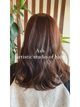 アッシュ アーティスティック スタジオ オブ ヘア(Ash artistic studio of hair) コーラル×ロング
