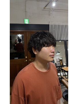 キャトル(Quattro) シャドウパーマ