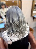 ブルーシルバーホワイト