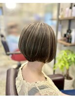 アシャベース 芦屋(asha VaSE)&nbsp;20代30代40代/ショートカット/ひし形シルエット