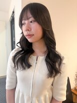 シー.(SHE.)&nbsp;ロングレイヤー×オリーブアッシュ