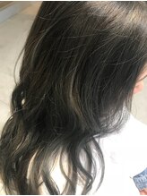 ミューテ(Mu te) 外国人風★グレーアッシュ×ハイライト