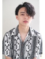 ジョエミバイアンアミ(joemi by Un ami)&nbsp;（joemi 新宿）スパイラルパーマ 耳掛けメンズ アップバング近江