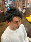 ツイストスパイラルパーマセンターパート<理容室>川口鳩ヶ谷4