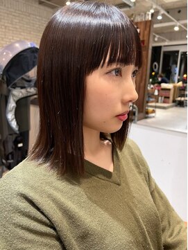 アデプト 金町店(adept) 艶々☆切りっぱなしミディアム　ぷつっとカット