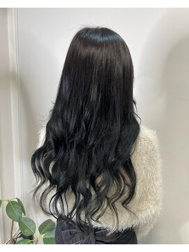 フツーロ 栄(FUTURO) ブルーブラック