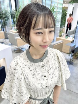 ステアケース 武蔵小杉店(stair:case) 大人かわいい インナーカラー ベージュ 丸みショートボブ